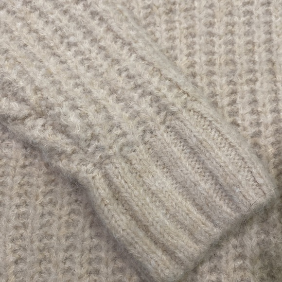 Mango Sweater - Picture 3 of 4